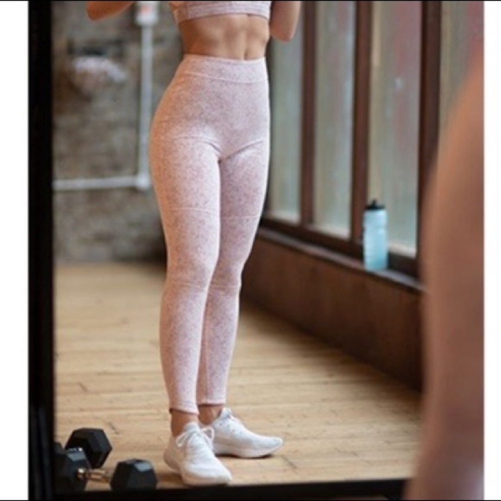 Gymshark Fleur Texture leggings - pink marl